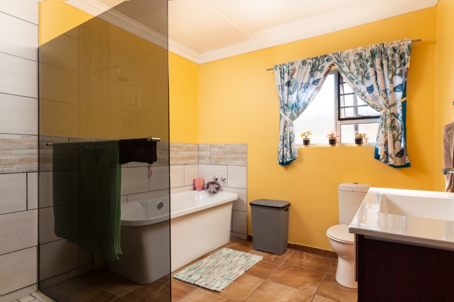 3 Bedroom Property for Sale in Laaiplek Western Cape